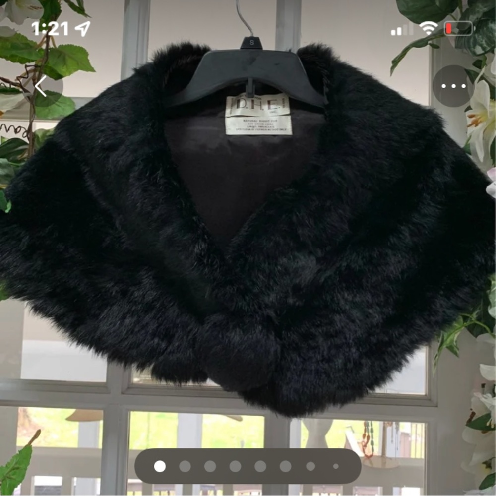 Classy vintage ladies 100% natural rabbit Shaw/wrap medium/large